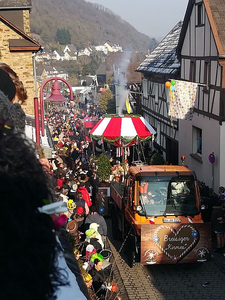 Umzug in Ober Breisig